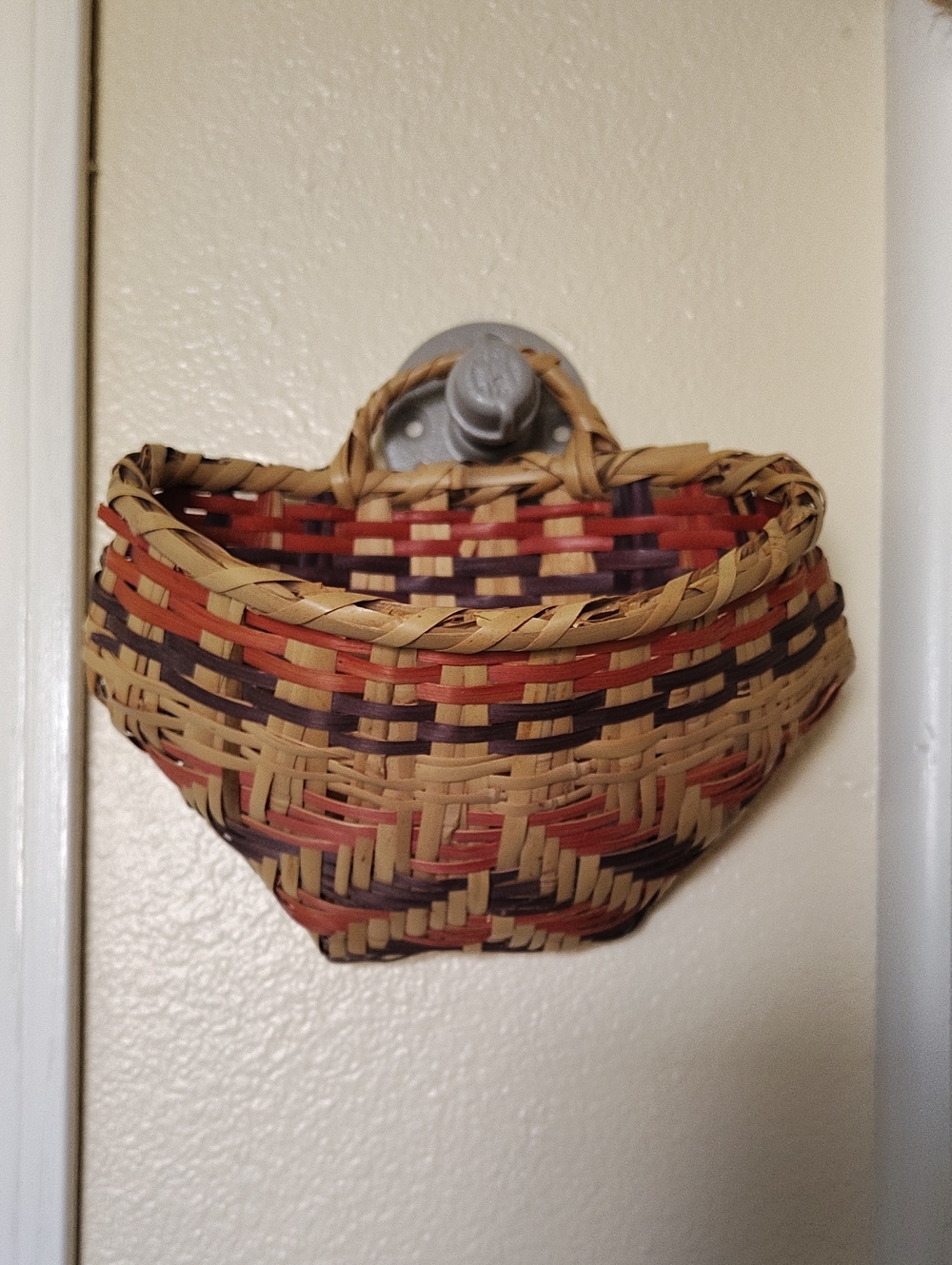 Vintage small 7.5” Mississippi CHOCTAW INDIAN BASKET dyed river cane (hanging)